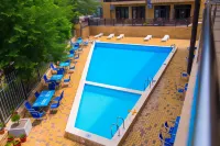 Lighthouse Hotel - 비치