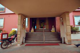 Noble House Hotel