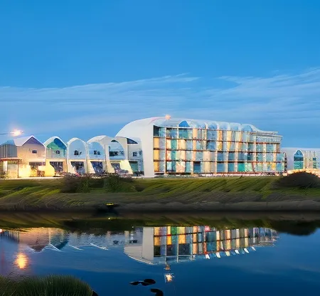 Lady Bay Resort