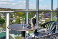 Littomore Suites Kingswood Hôtels à : North Saint Marys