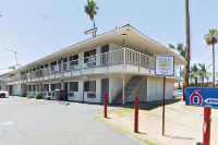 Motel 6 Bakersfield, CA - Central Hotel di Bakersfield