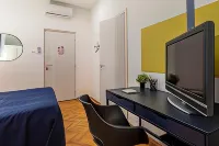 Lovely Guest-Room with Private Bathroom 的裡雅斯特省住宿飯店