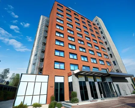 バスティオン ホテル フラールディング フラールディンヘンのホテル