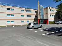 Hotelf1 Bourges le Subdray - parking