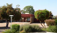 Camellia Motel Hotels in Gillenbah