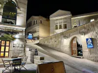 Sinasos Evleri Hotels in Mustafapasa Koyu