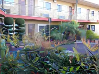 Fullerton Lodge Hotels in Fullerton