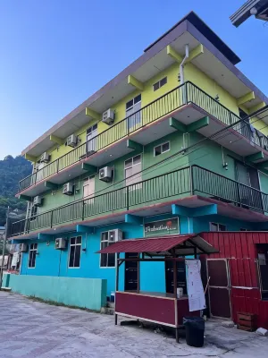 Perhentian Suria Hotels near Pulau Perhentian Besar