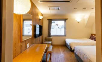 Hotel Toms