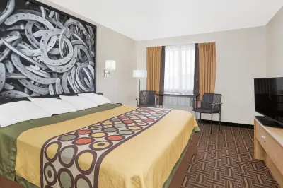 Super 8 by Wyndham Bloomfield Hotels in Bloomfield