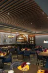 Courtyard by Marriott Bhopal - bar