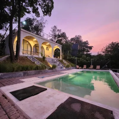 Villa Zeeggy - Private Pool (Jalan Semi Offroad) - Homestays