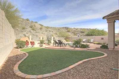 South Mountain Sanctuary-backyard privacy- -cul-de-sac- pool-STR2024003324 Hotels in Ahwatukee Foothills