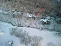 Ski in/out, AC, Gas Fireplace, Wifi, Coffee Bar, 1 Dog ok!