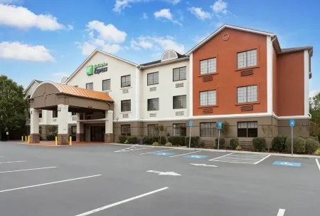 Holiday Inn Express & Suites Acworth - Kennesaw Northwest Отели в г. Чероки