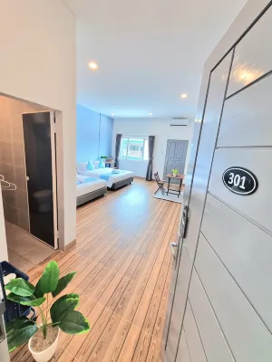 Zizi Homey Hotel dekat Maha Vihara Maitreya