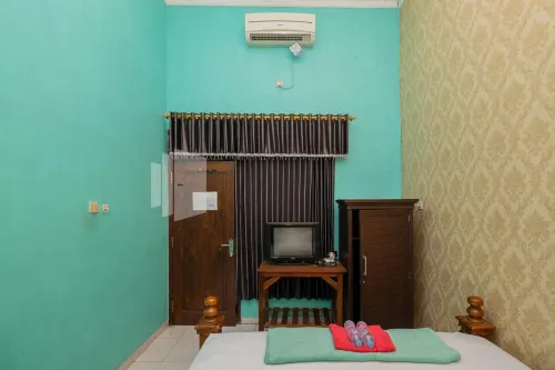 Hotel Wisata Ziarah Sunan Bonang Syariah Mitra RedDoorz