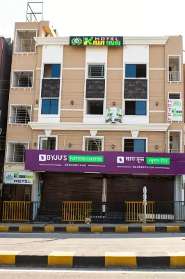 Hotel Kiwi Inn Hotels near Vikram Tower