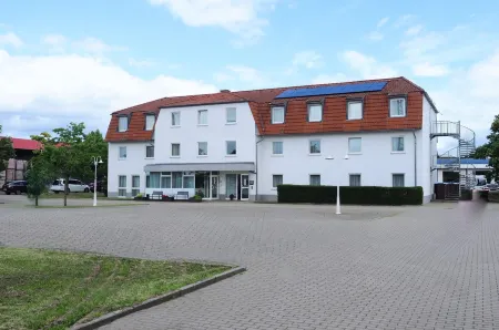 Regiohotel Salzland Отели в г. Зальцланд