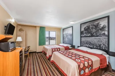 Super 8 by Wyndham Midland Hotels in Midland