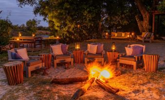 Sindabezi Island Camp