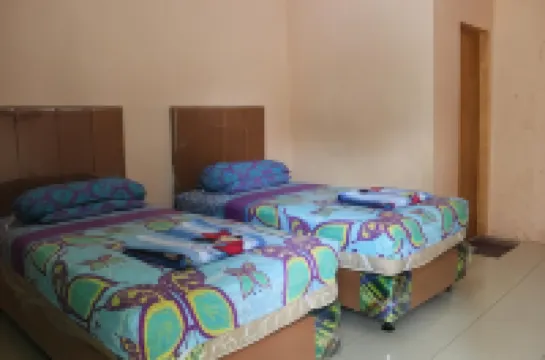 Penginapan Transit Tomato Hotel di Tanjung Morawa