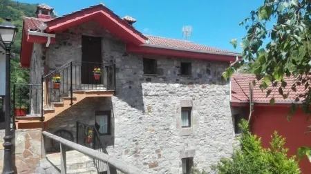 Lorences Rural Apartments with mountain views for 5 people Отели в г. Камин Реаль де ла Меса