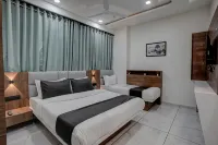 Hotel Paris Plaza