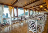 Yashshree Mall Road Darjeeling Hotels in Darjeeling