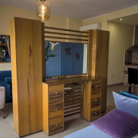 Roots Apartment Hotel