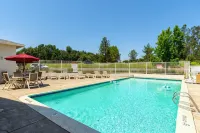 Motel 6 Redding, CA - Central