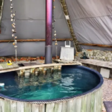 Farr Out Guest House