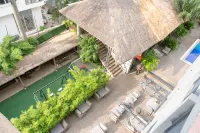 The Blowfish Hotel - sul mare