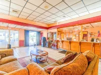 Castle Inn & Suites by OYO Lawton Hotels in Comanche County