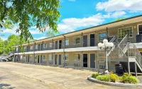Meriwether Country Inn Hotels in Warm Springs