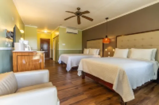 Travellers Beach Resort