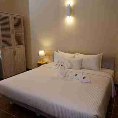 Olinia Airport Hotel Rooms