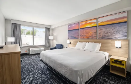 諾頓海岸/馬斯基根温德姆戴斯酒店及套房