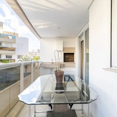 Apart w/ Barbecue in Condominium With Pool Bri0102