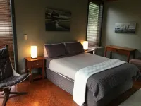 Piha Beachstay Accommodation