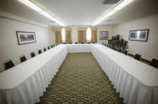 Super 8 by Wyndham Drayton Valley Hotels in Drayton Valley