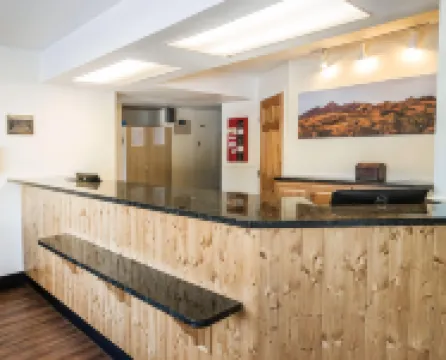 ロードウェイ イン グリーリー