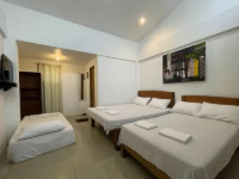 Akkaw Baler Hometel Hotéis em Baler