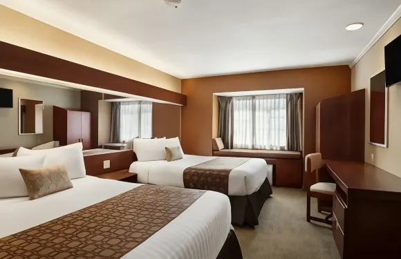 多佛麥客達套房酒店