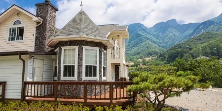 Jecheon Happy Place Pension Отели рядом с достопримечательностью «Woraksan»