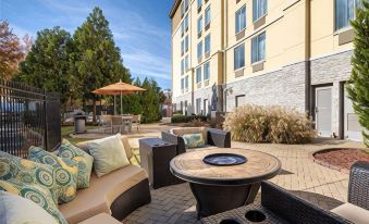 La Quinta Inn & Suites by Wyndham Atlanta Airport North