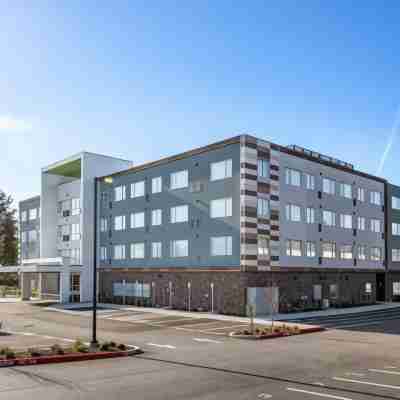 Element Bend Hotel Exterior