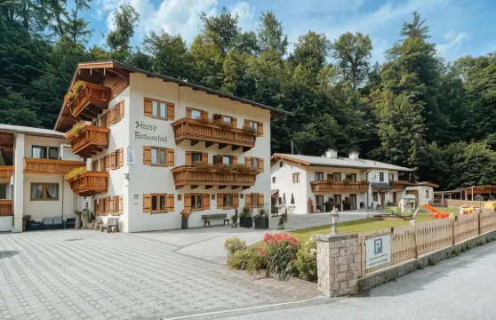 阿奇託伽斯特豪斯酒店