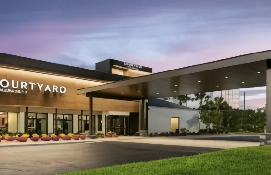 坦帕西岸萬怡酒店/機場