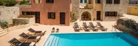 Phaistos Villas - Crete Poolside Luxury Retreats Hotels in Agioi Deka